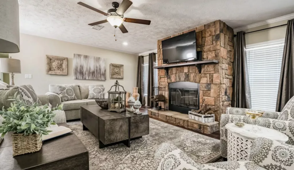 KB_3244_Liv_9712-1-1240×720-1 (1)