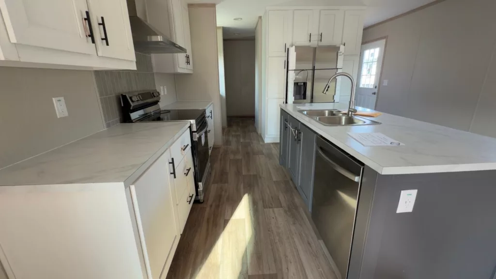 CjQKMFNuYXBjaGF0LzEzLjg1LjAuNTMgKGlQaG9uZTE4LDE7IGlPUyAyNi4xOyBnemlwKSAC