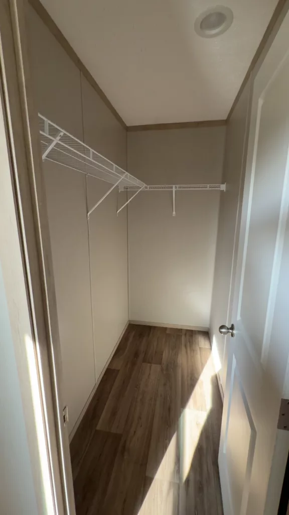 CjQKMFNuYXBjaGF0LzEzLjg1LjAuNTMgKGlQaG9uZTE4LDE7IGlPUyAyNi4xOyBnemlwKSAC