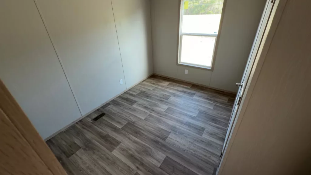 CjQKMFNuYXBjaGF0LzEzLjg1LjAuNTMgKGlQaG9uZTE4LDE7IGlPUyAyNi4xOyBnemlwKSAC