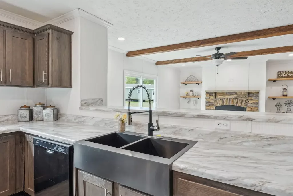 MD-62-32-Rubicon-kitchen6