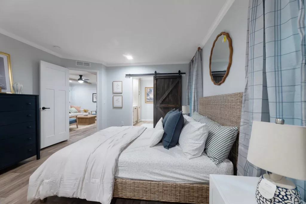 Pegasus master bedroom to bath