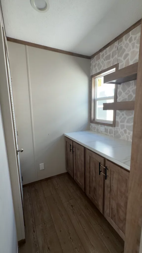 CjQKMFNuYXBjaGF0LzEzLjg4LjAuNTYgKGlQaG9uZTE4LDE7IGlPUyAyNi4xOyBnemlwKSAC