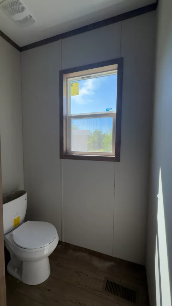 CjQKMFNuYXBjaGF0LzEzLjg4LjAuNTYgKGlQaG9uZTE4LDE7IGlPUyAyNi4xOyBnemlwKSAC