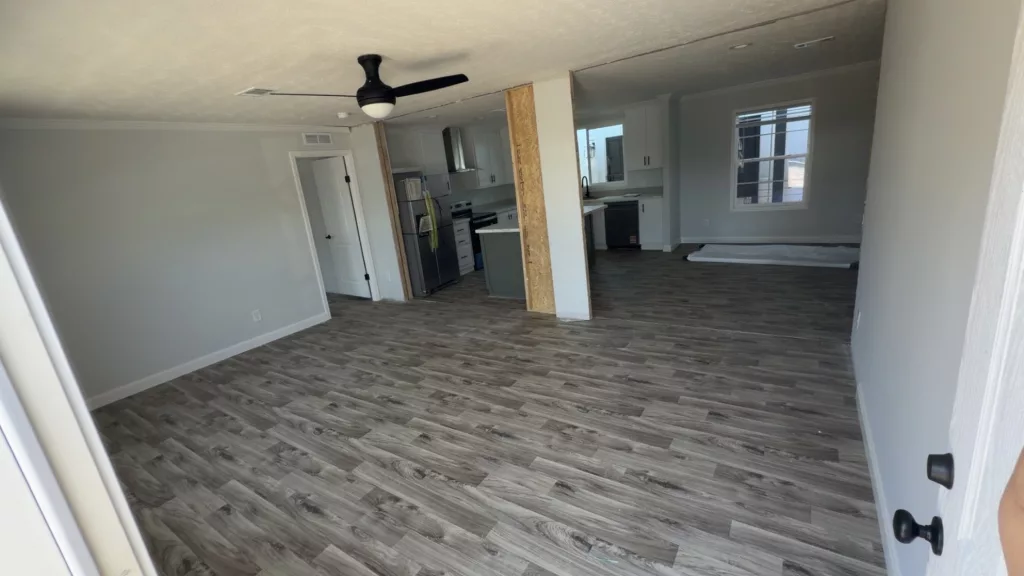 CjQKMFNuYXBjaGF0LzEzLjgyLjAuNTIgKGlQaG9uZTE4LDE7IGlPUyAyNi4xOyBnemlwKSAC