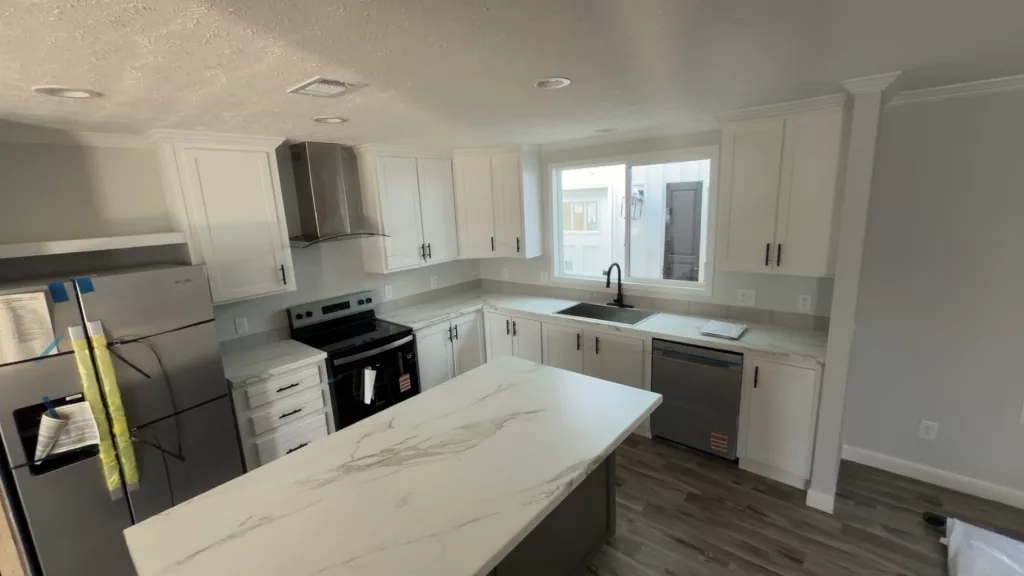 CjQKMFNuYXBjaGF0LzEzLjgyLjAuNTIgKGlQaG9uZTE4LDE7IGlPUyAyNi4xOyBnemlwKSAC