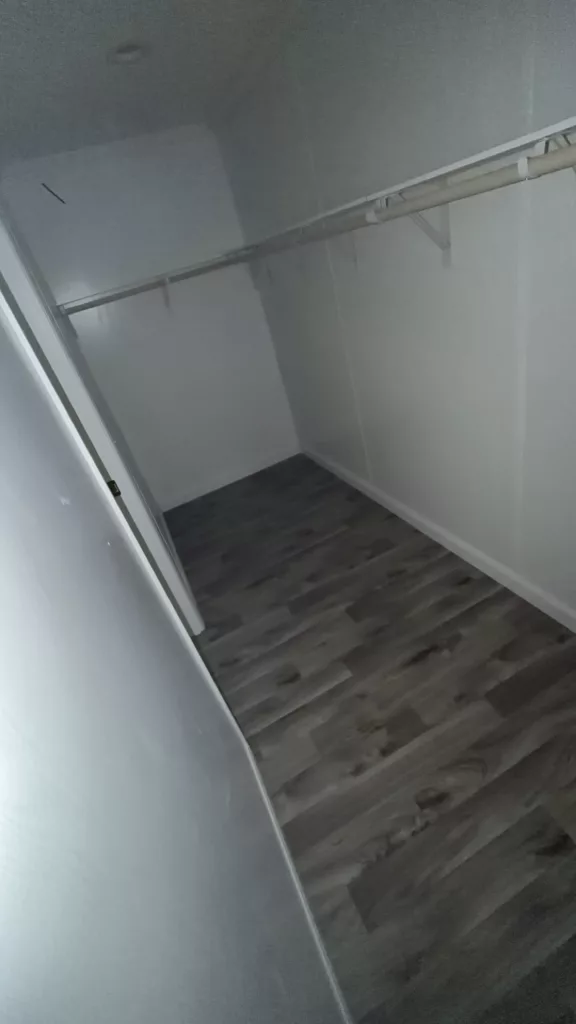 CjQKMFNuYXBjaGF0LzEzLjgyLjAuNTIgKGlQaG9uZTE4LDE7IGlPUyAyNi4xOyBnemlwKSAC