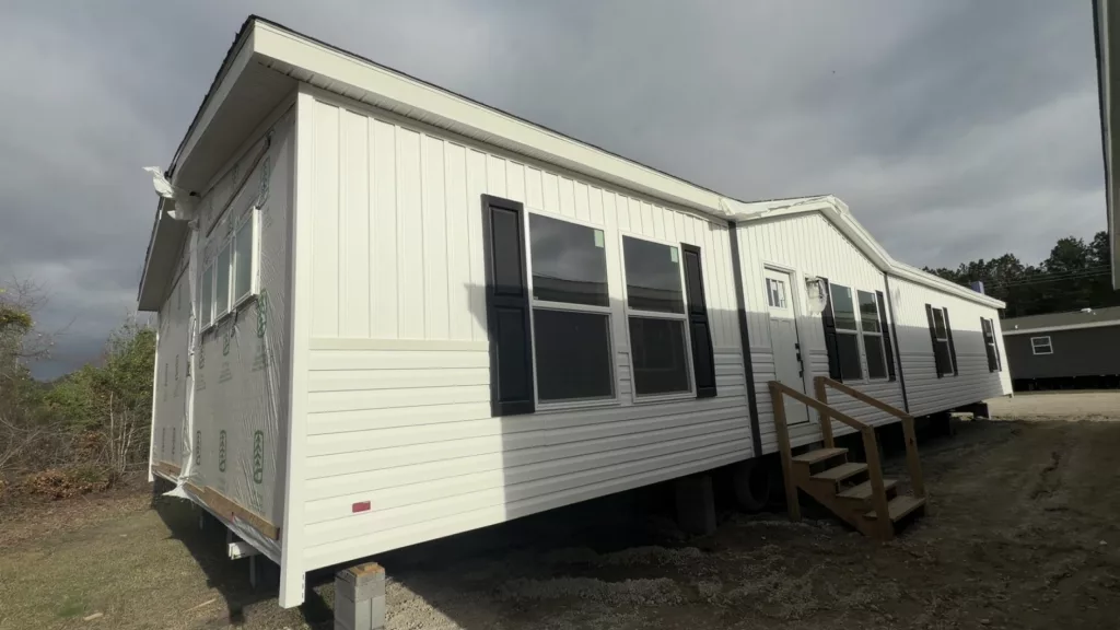 CjMKL1NuYXBjaGF0LzEzLjgyLjEuMCAoaVBob25lMTgsMTsgaU9TIDI2LjE7IGd6aXApIAI=