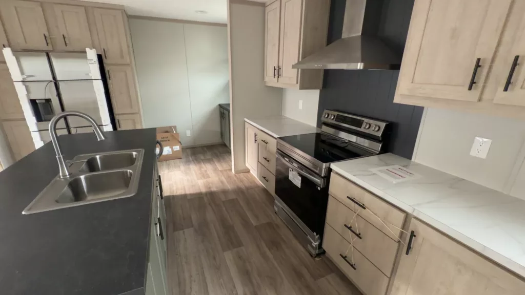 CjMKL1NuYXBjaGF0LzEzLjgyLjEuMCAoaVBob25lMTgsMTsgaU9TIDI2LjE7IGd6aXApIAI=