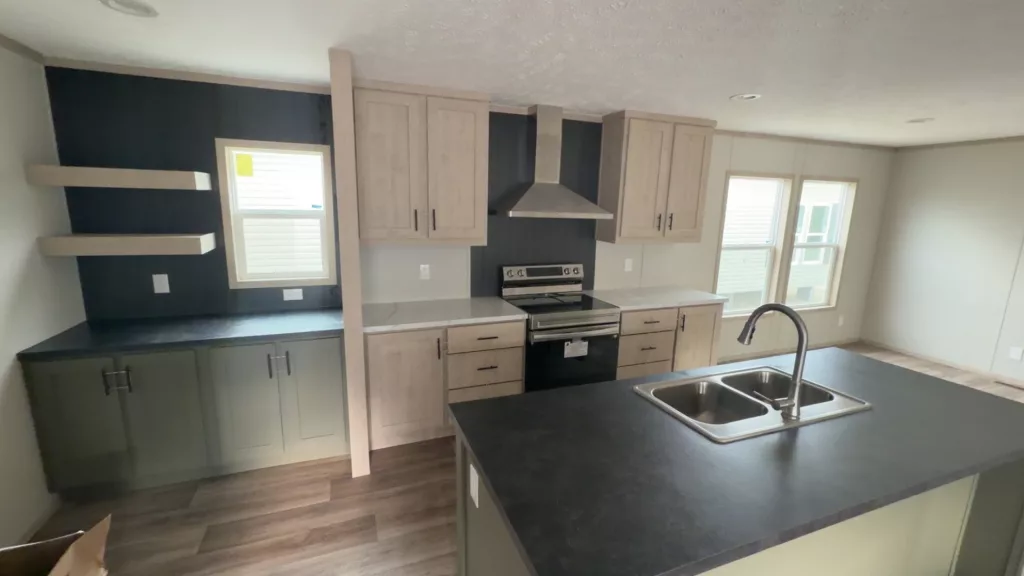 CjMKL1NuYXBjaGF0LzEzLjgyLjEuMCAoaVBob25lMTgsMTsgaU9TIDI2LjE7IGd6aXApIAI=